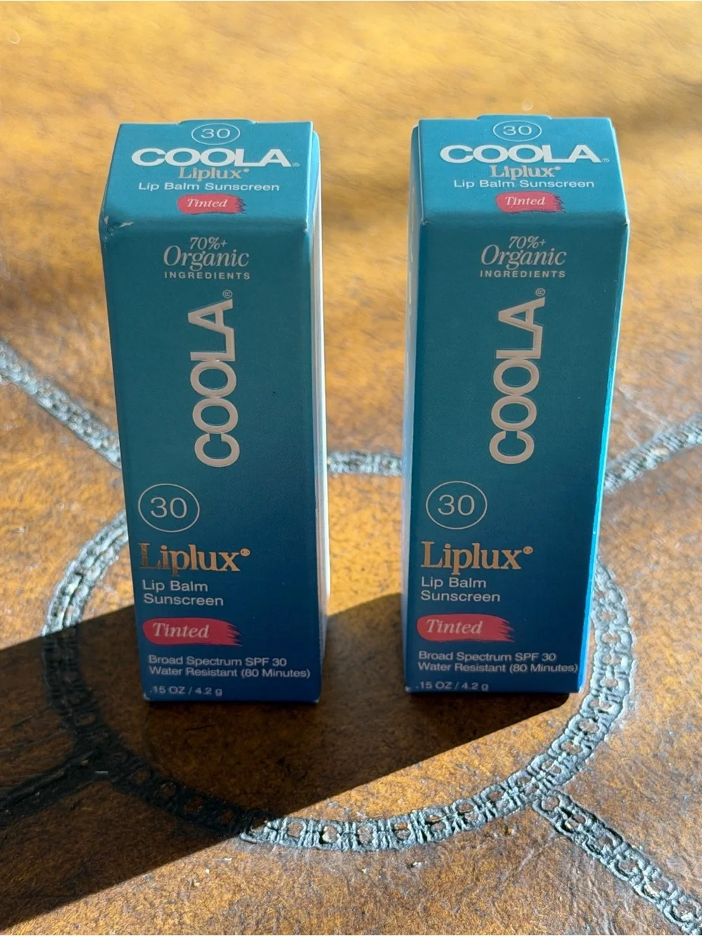 NEW IN BOX 2 TINTED COOLA ORGANIC LIPLUX LIP BALM SUNSCREEN SPF 30 WATERPROOF